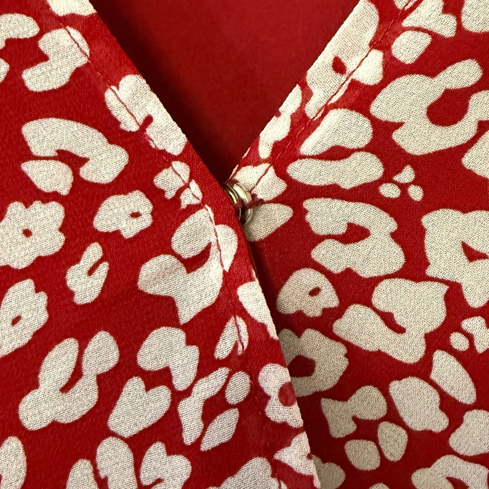 Elegant Red and White Animal Print Patterned Long Sleeve Dress by PrettyGarden - Picture 4 of 14